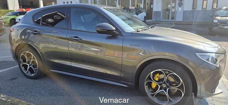 Alfa Romeo Stelvio 2.2 TDS 210CV Veloce AT8 Q4 con blocco differenziale