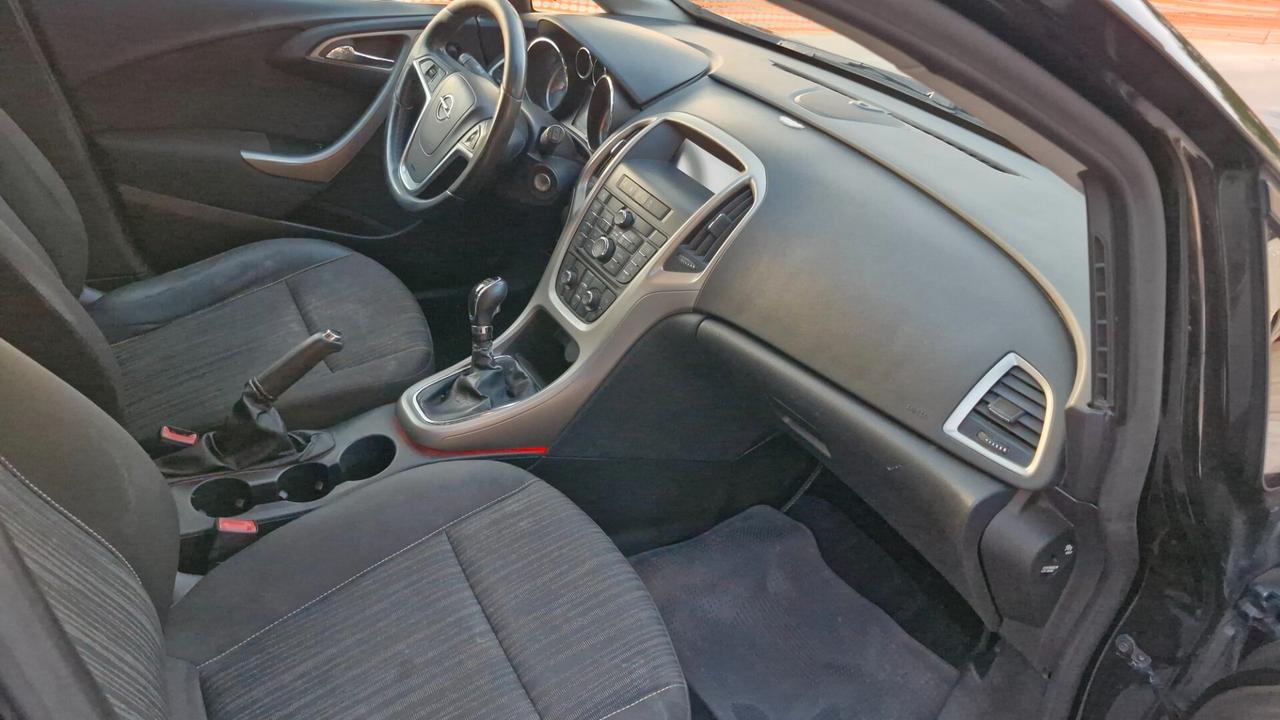 Opel Astra 1.7 CDTI 110CV Sports Tourer Cosmo