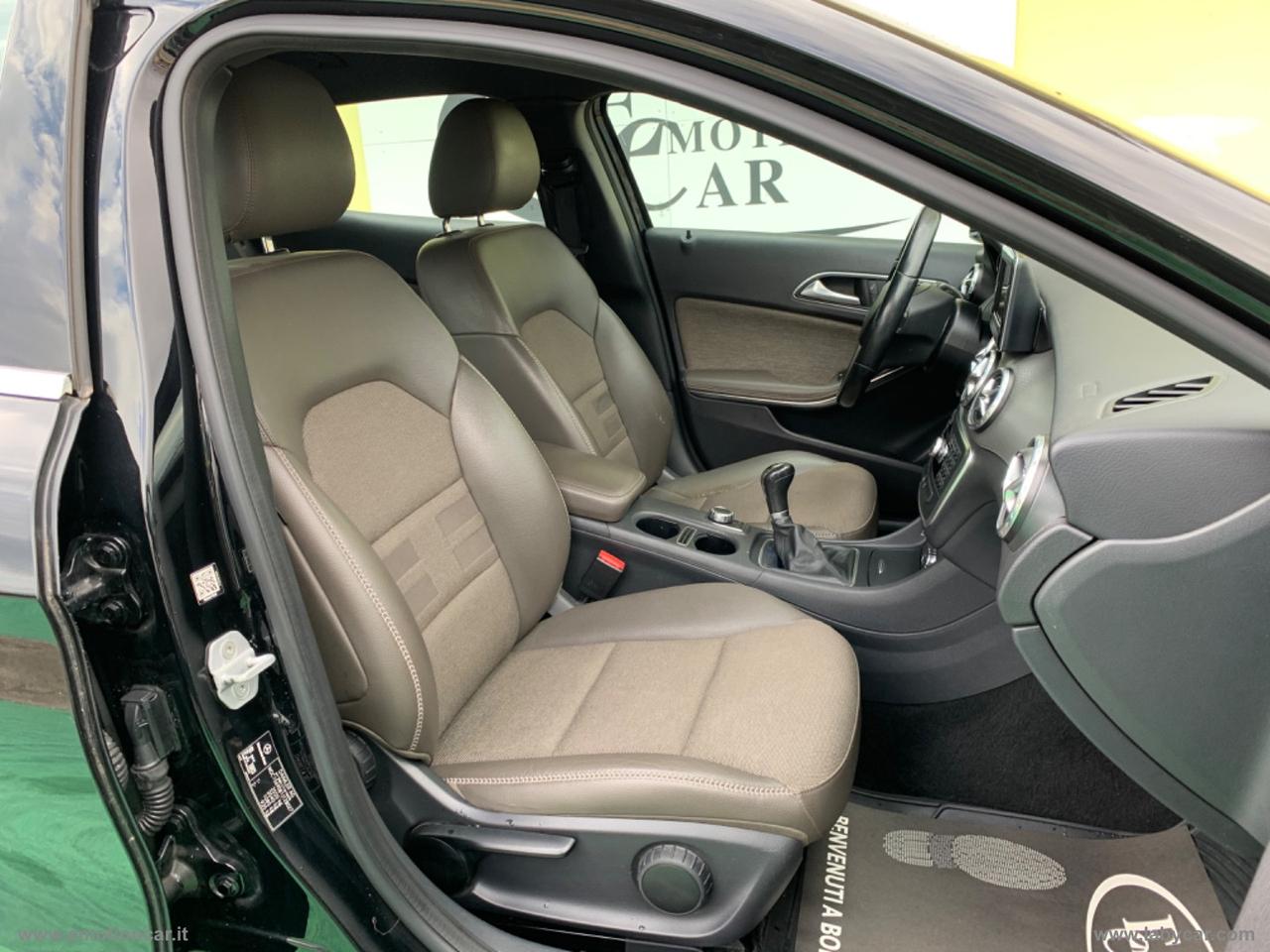 MERCEDES-BENZ GLA 200 CDI Premium - 2015