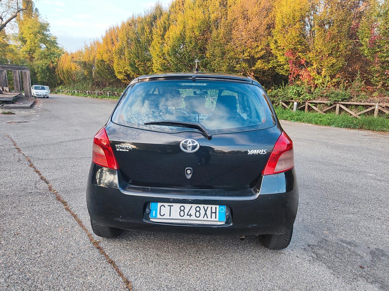 Toyota Yaris 1.0 5 porte Sol 119.000 KM