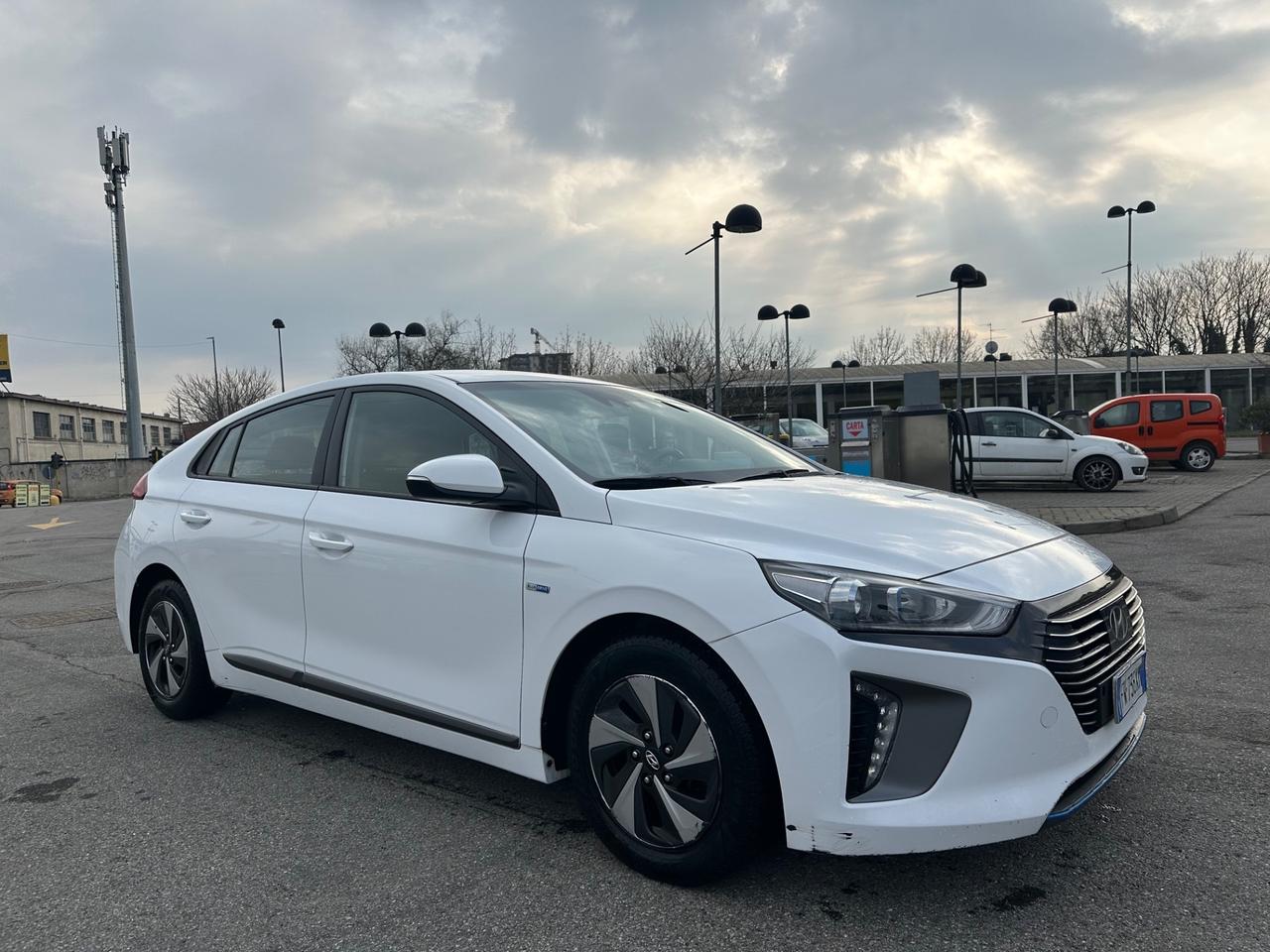 Hyundai Ioniq 1.6 Hybrid DCT Comfort