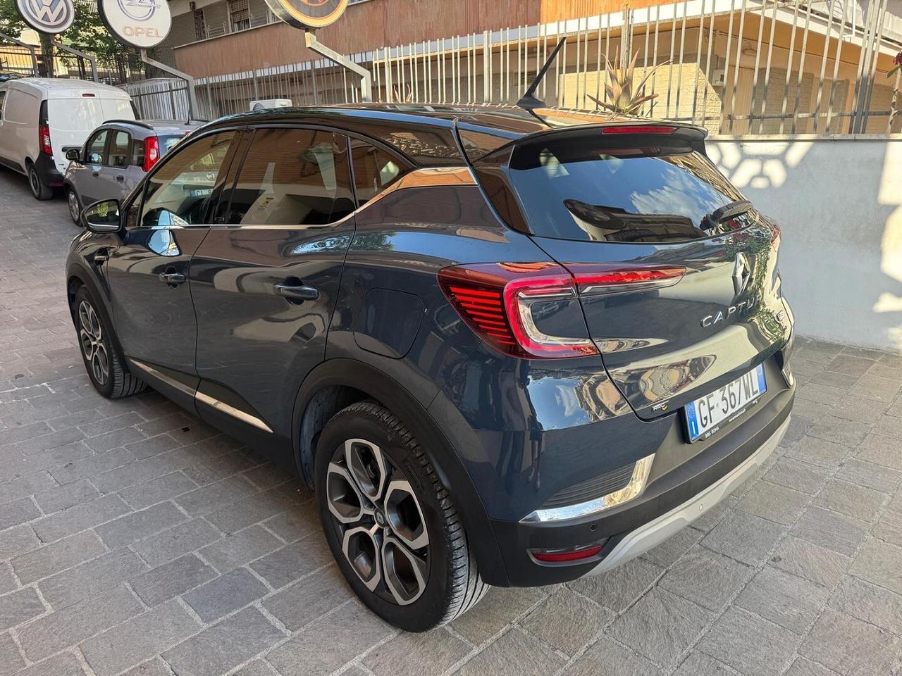 RENAULT Captur Plug-in Hybrid E-Tech 160CV Intens