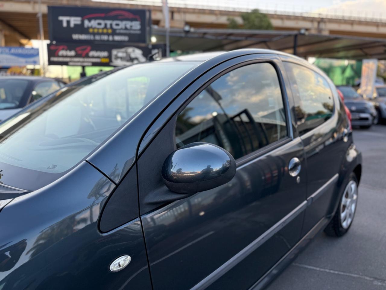Peugeot 107 1.0 SOLO 51.000 KM - 2010