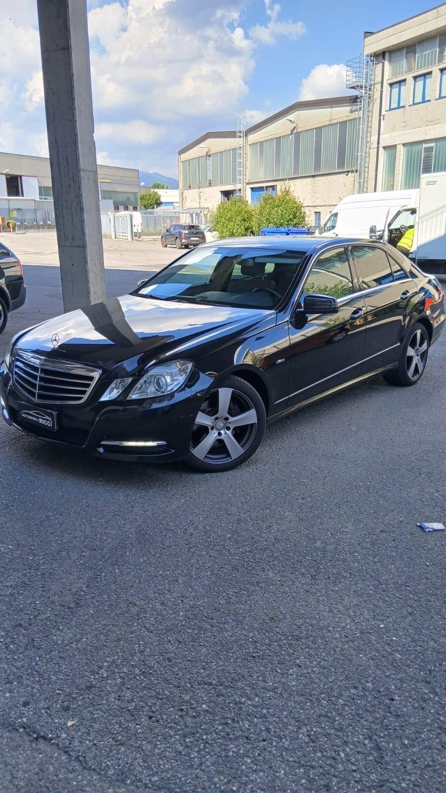 Mercedes-benz E 220 170CV Berlina