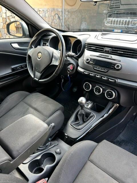 Alfa Romeo Giulietta 1.6 JTDm-2 105 CV Distinctive