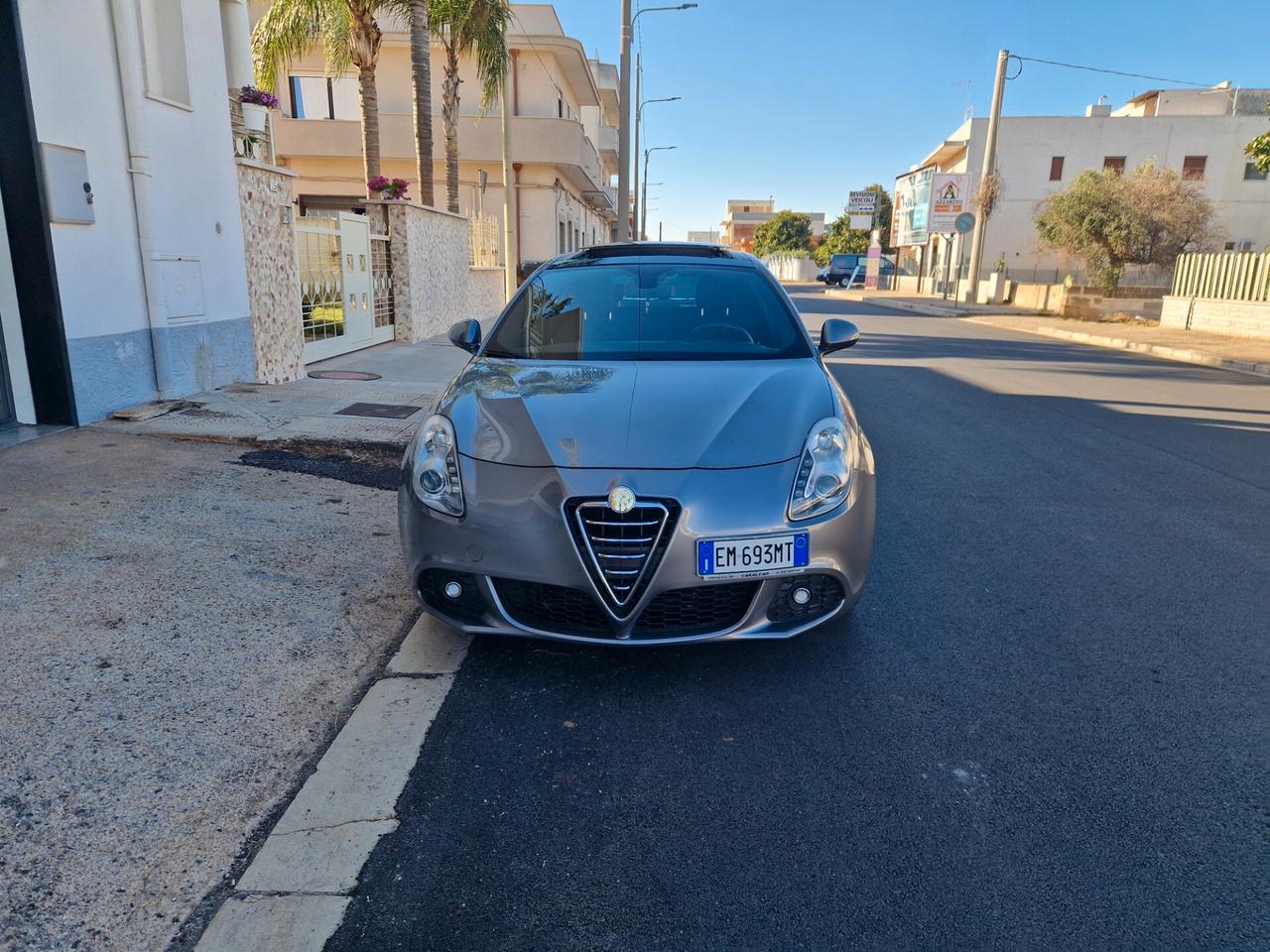 Alfa Romeo Giulietta 1.6 JTDm-2 105 CV Distinctive