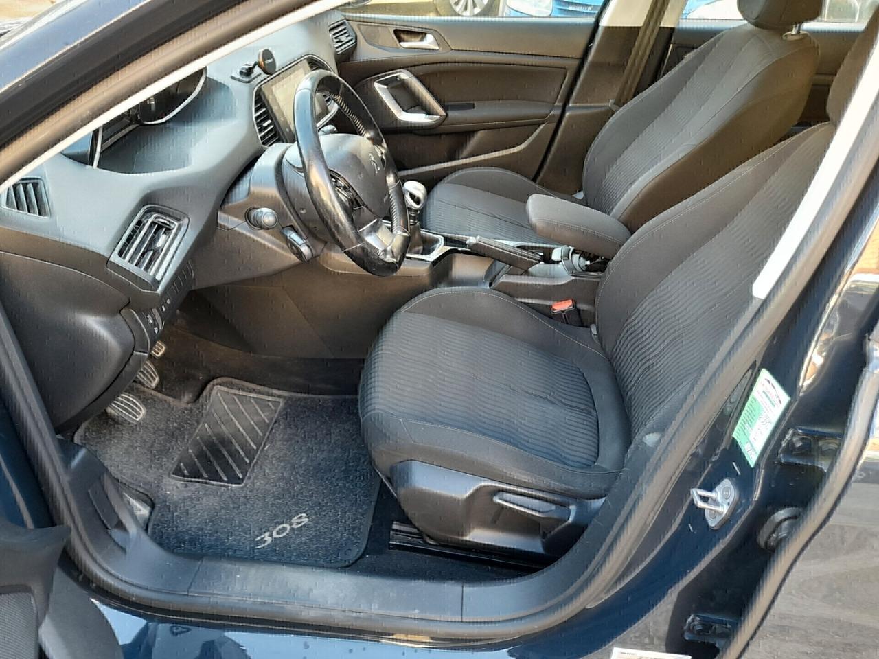 Peugeot 308 BlueHDi 120 S&S SW Allure