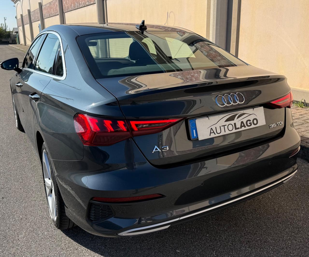 Audi A3 35 TDI S tronic Business Advanced