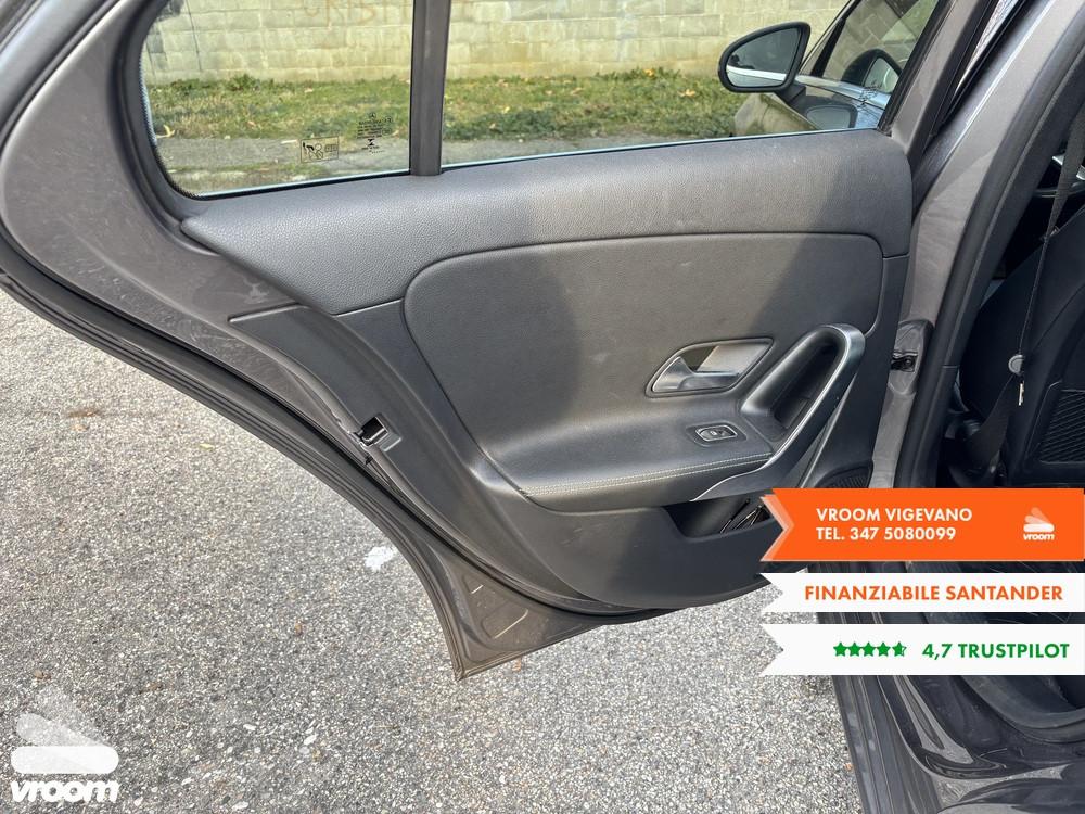 MERCEDES Classe A (W177) A 180 Automatic Sport