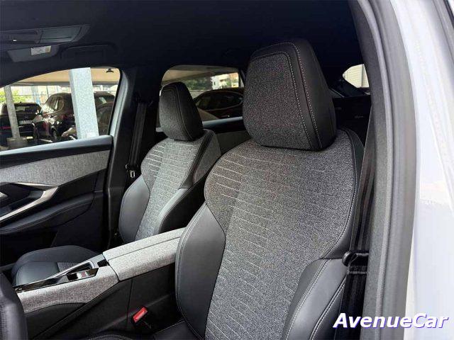 PEUGEOT 3008 hybrid Allure TELECAMERA CERCHI 19'' IVA ESPOSTA