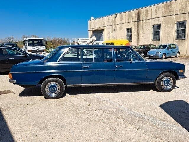 MERCEDES W115 D\8 220D LANG LIMOUSINE -ASI TARGA ORO-