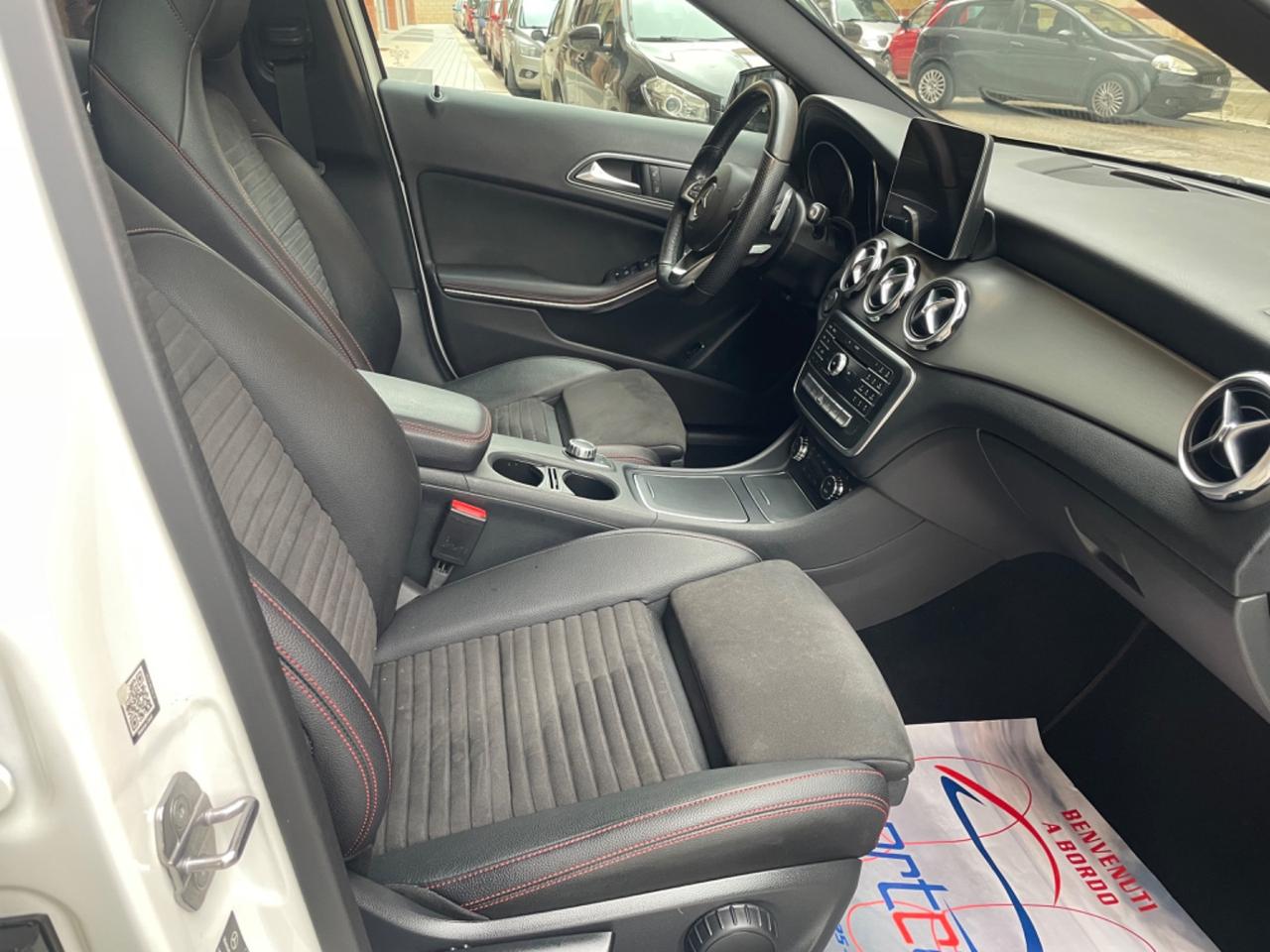 Mercedes-benz GLA 200 d 136CV AUT. PREMIUM AMG NIGHT PACKET TETTO LED NAVY 19