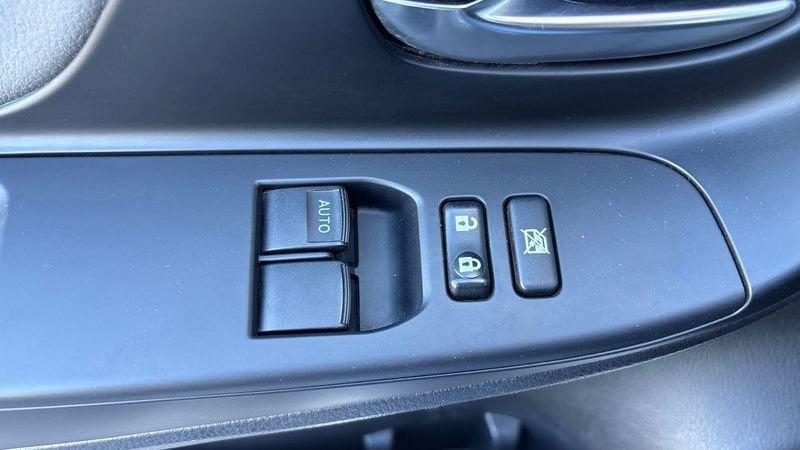 Toyota Yaris III 2017 5 Porte 1.5 VVT-i Hybrid Active e-CVT my18
