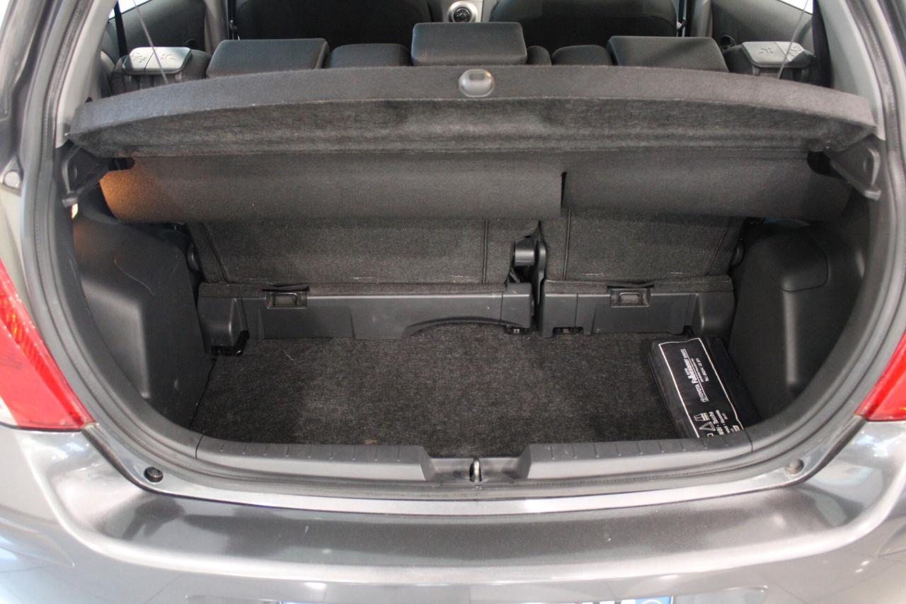 TOYOTA Yaris 1.0 benz. Now - 2010