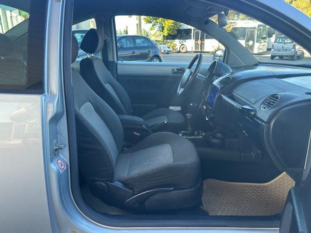VOLKSWAGEN New Beetle 1.6