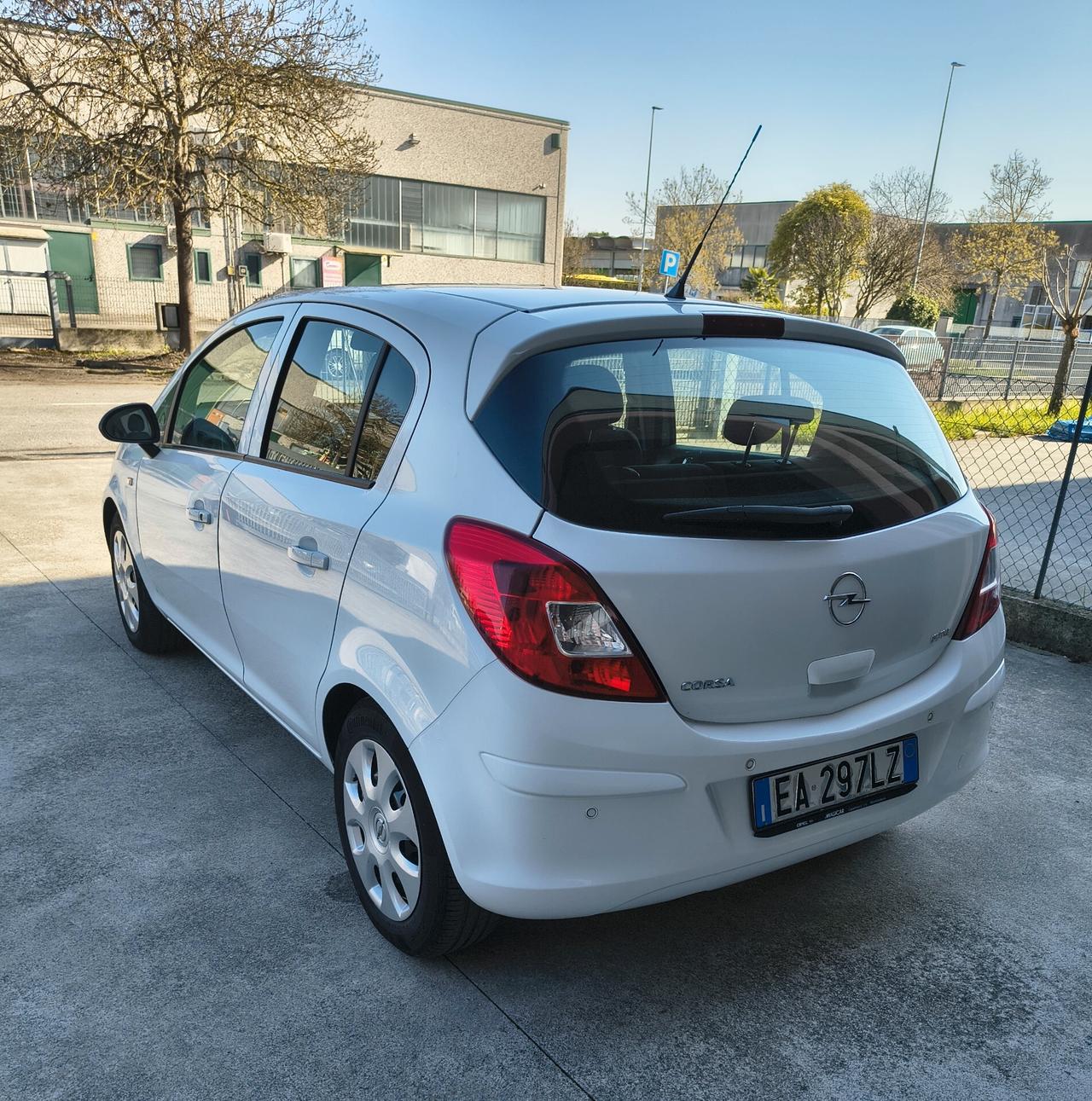 Opel Corsa 1.2 80CV 5 porte GPL-TECH Enjoy