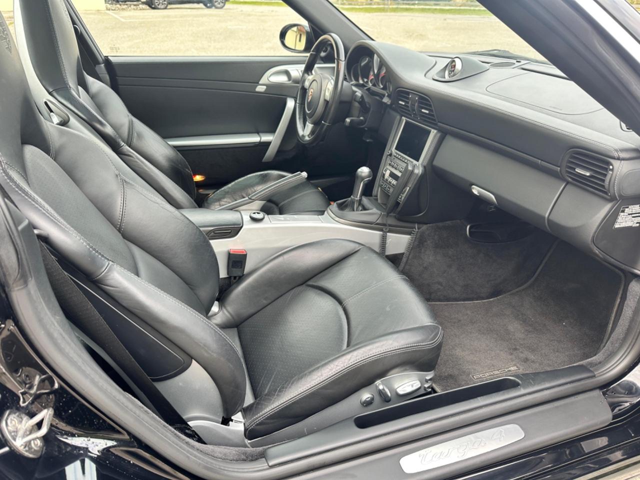 Porsche 911 Targa 4