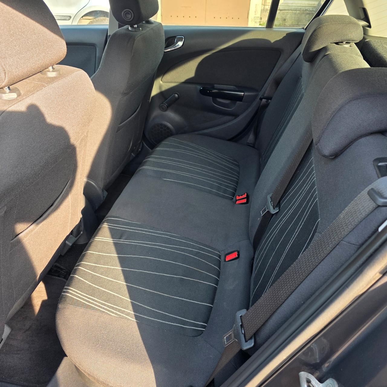 Opel Corsa 1.2 5 porte Cosmo