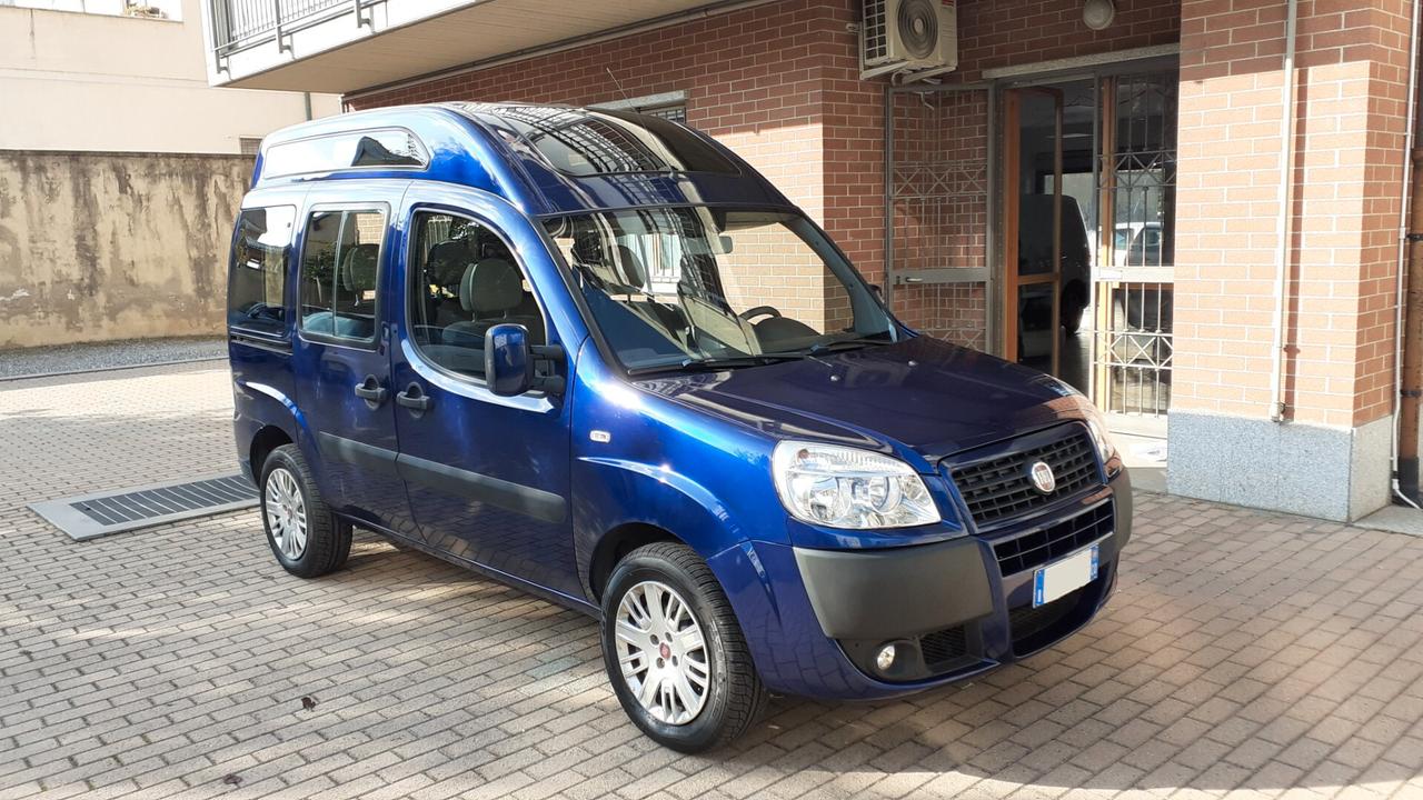 Doblò trasporto disabili pedana elettrica