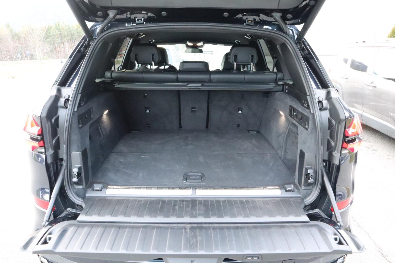 Bmw X5 50e M-SPORT PRO 22" GANCIO TRAINO PLUG IN