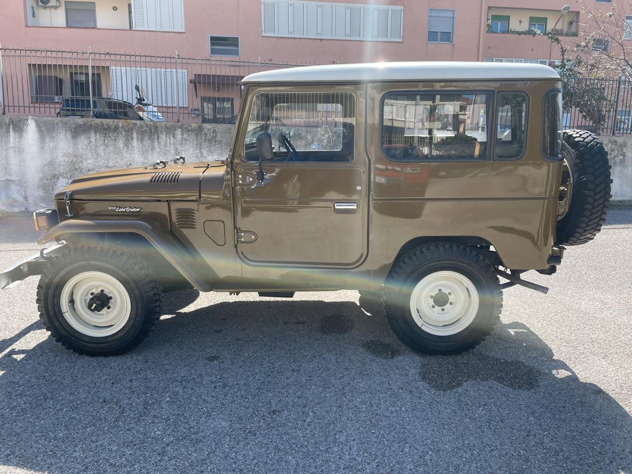 Toyota Land Cruiser LAND CRUISER BJ 40 LV