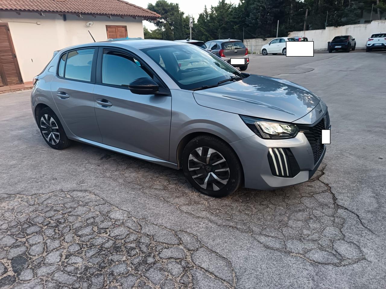 Peugeot 208 1.2 75CV Active Ok Neopatentati