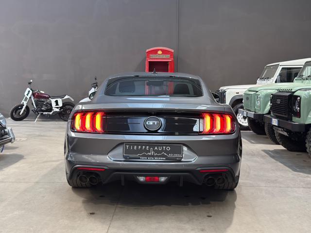FORD Mustang Fastback 5.0 V8 aut. GT