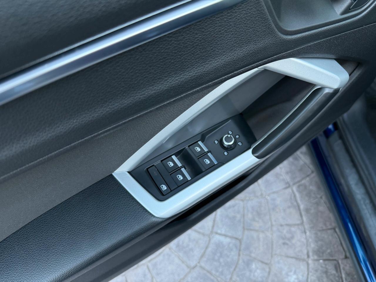 Audi Q3 35 TDI S tronic Business