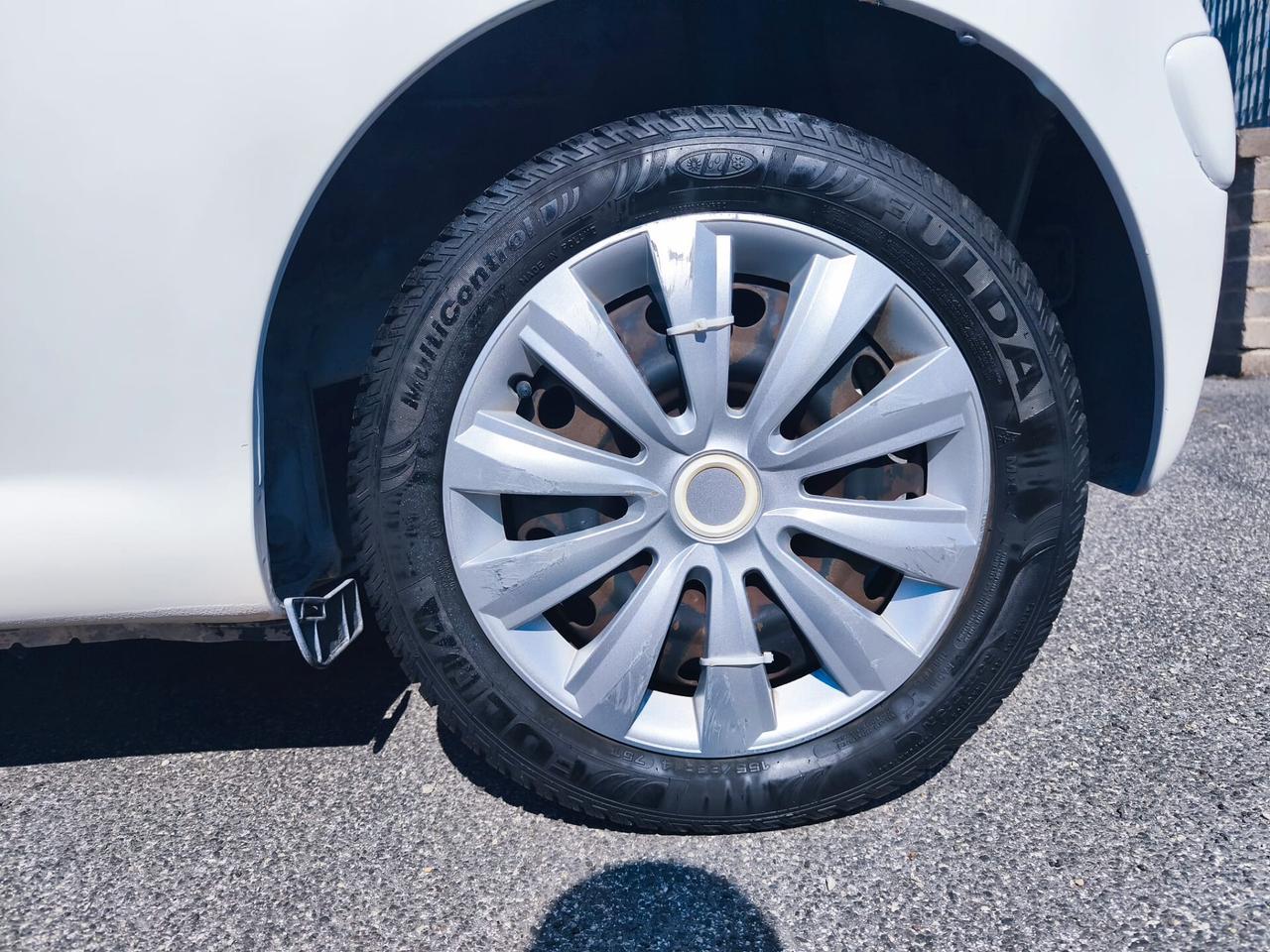 Toyota Aygo 1.0 12V VVT-i 3 porte Now Connect