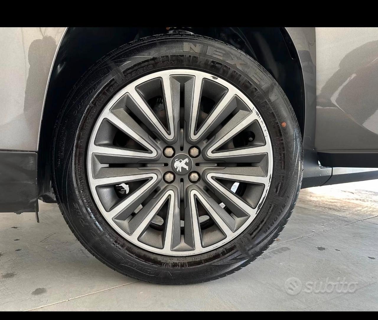 Peugeot 2008 BlueHDi 100 Allure