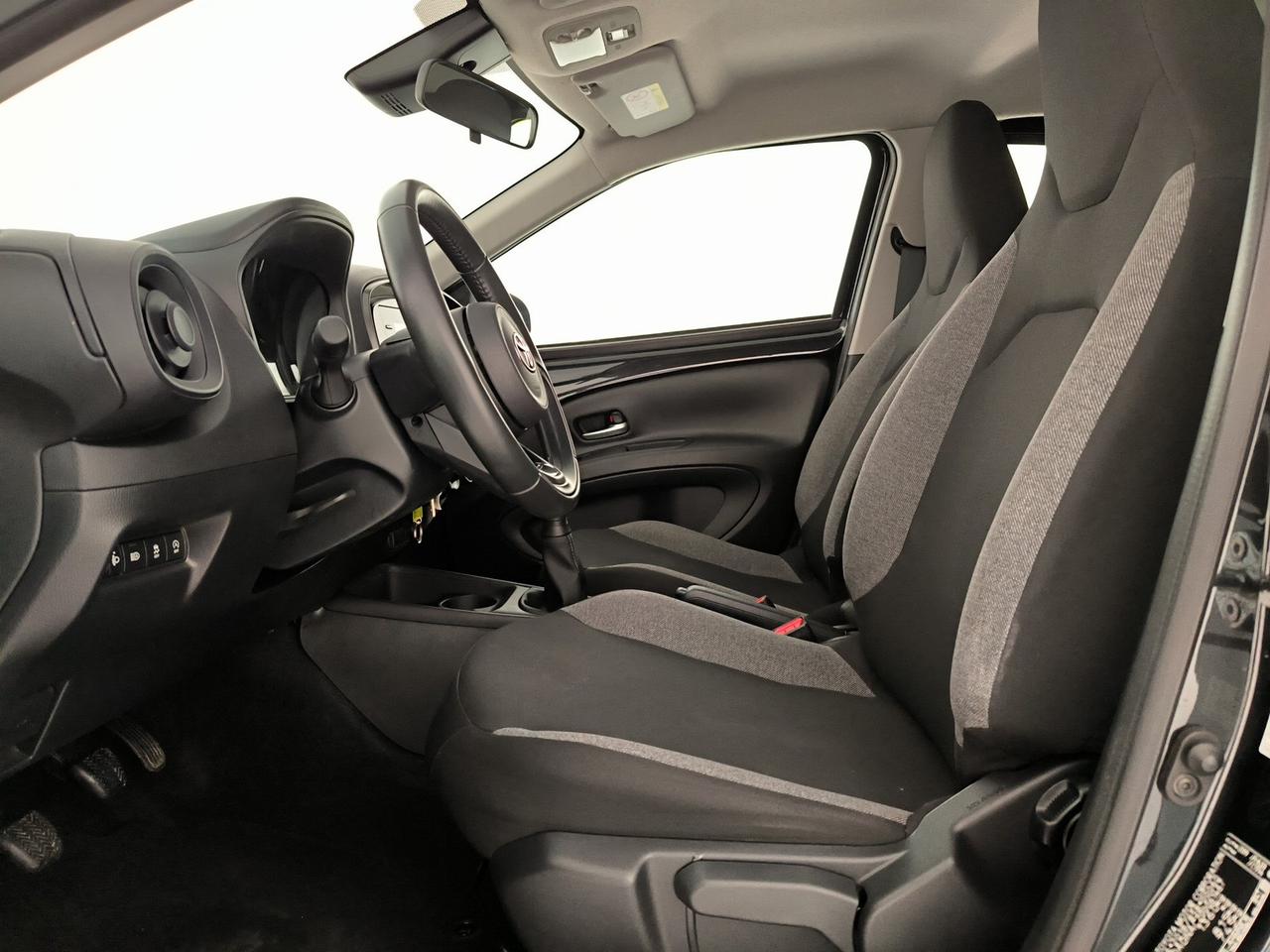 Toyota Aygo x 1.0 active 72cv