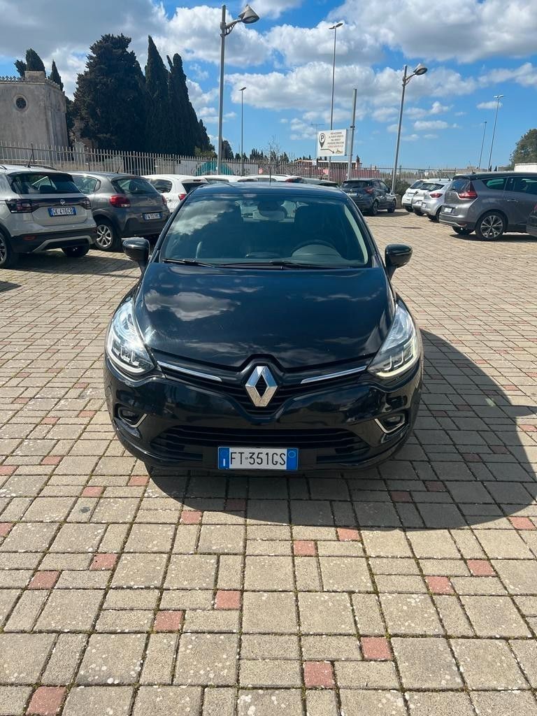 Renault Clio dCi 8V 90 CV 5 porte Moschino Life km 85000 Garanzia 12 mesi