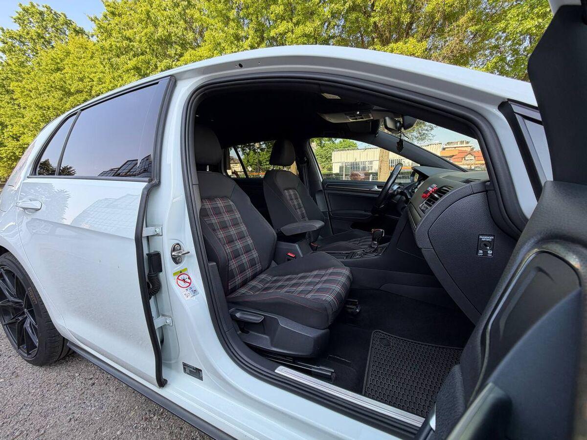 Volkswagen Golf 2.0 tsi Gti Performance 245cv dsg