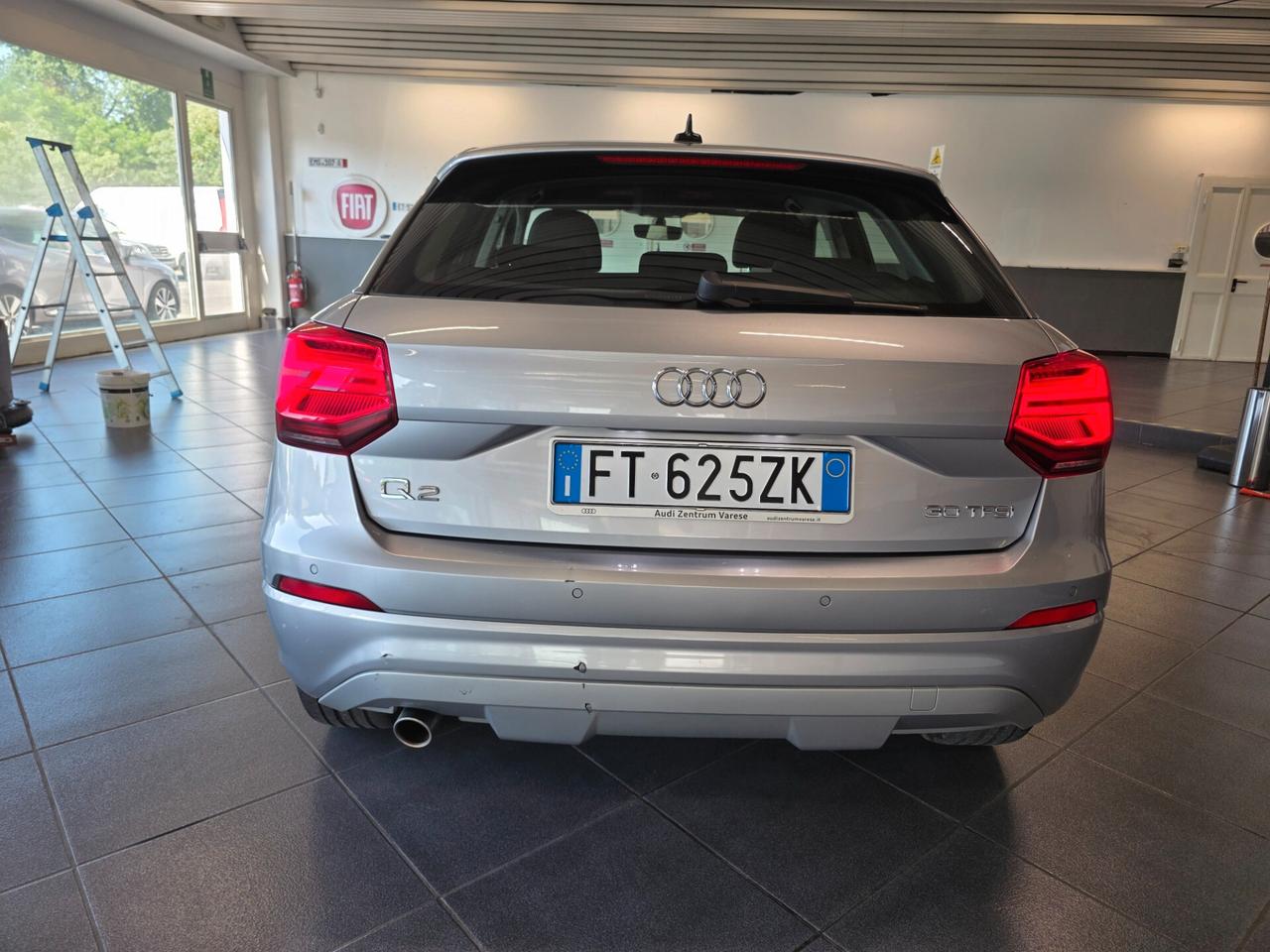 Audi Q2 30 TFSI Identity Black