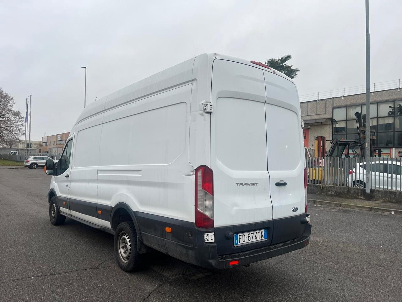 Ford Transit 350 2.2TDCi 155CV **+IVA**