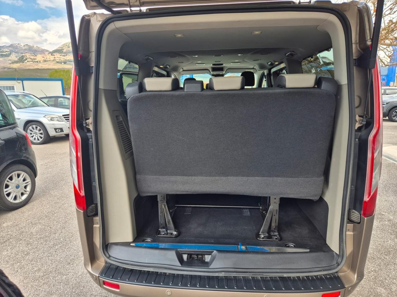 Ford Tourneo Custom 310 2.0 TDCi 170CV PC Titanium