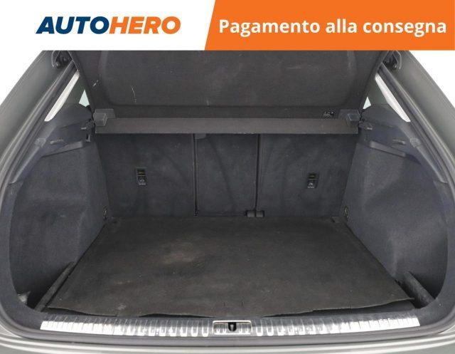 AUDI Q3 35 TFSI Business Advanced