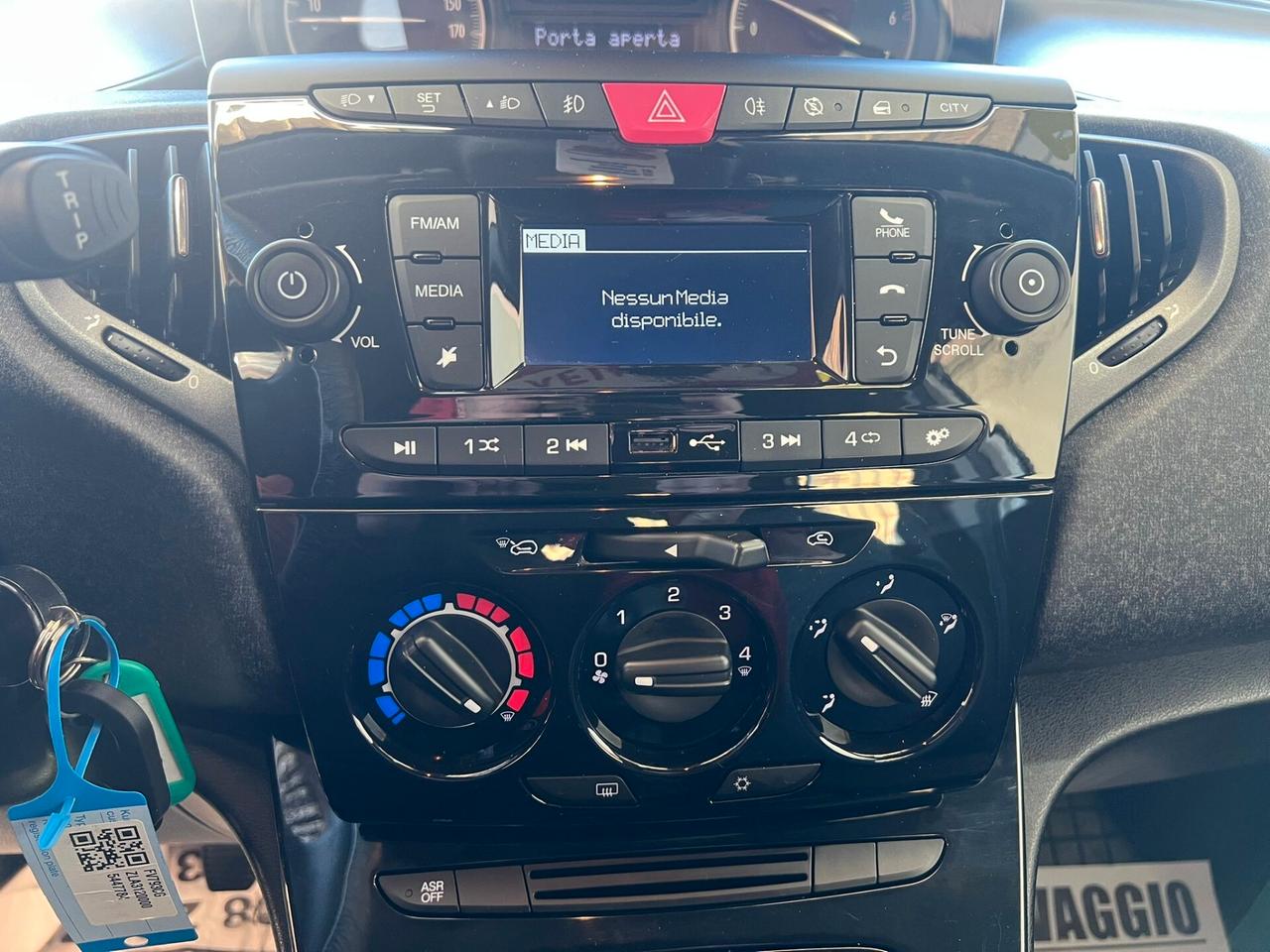 LANCIA YPSILON 1.2 BENZINA 70CV ELEFANTINO