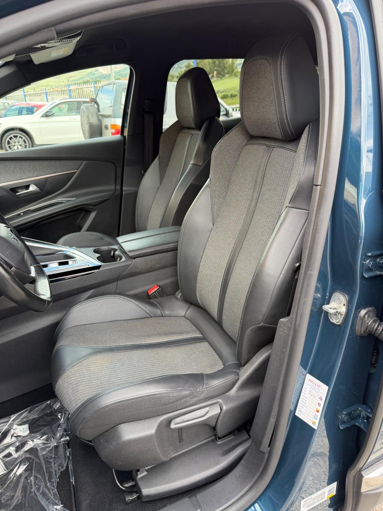 Peugeot 3008 1.5 BlueHDi 130 EAT8 Allure Pack 2023