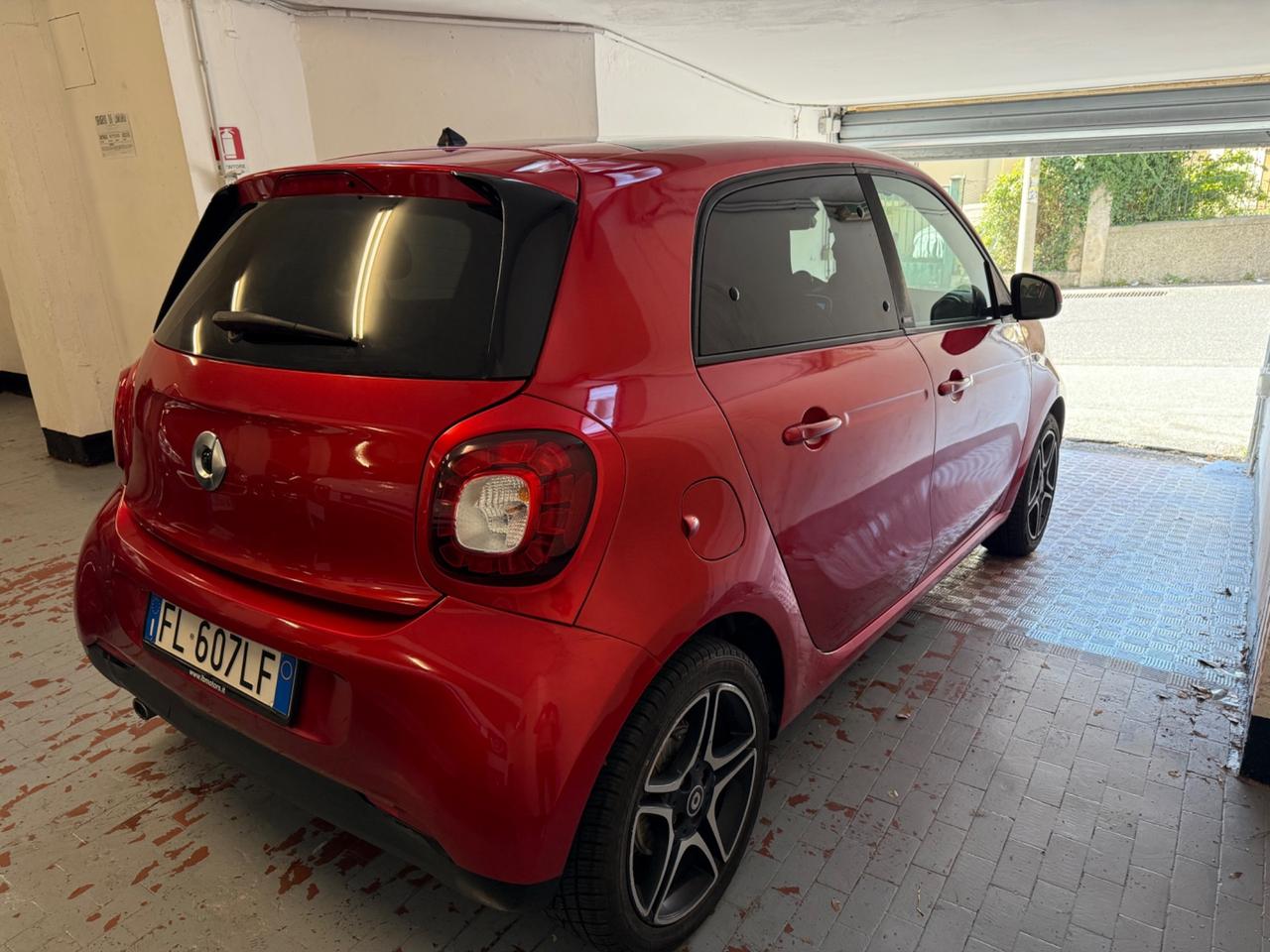 Smart ForFour 90 0.9 Turbo twinamic Nightview red