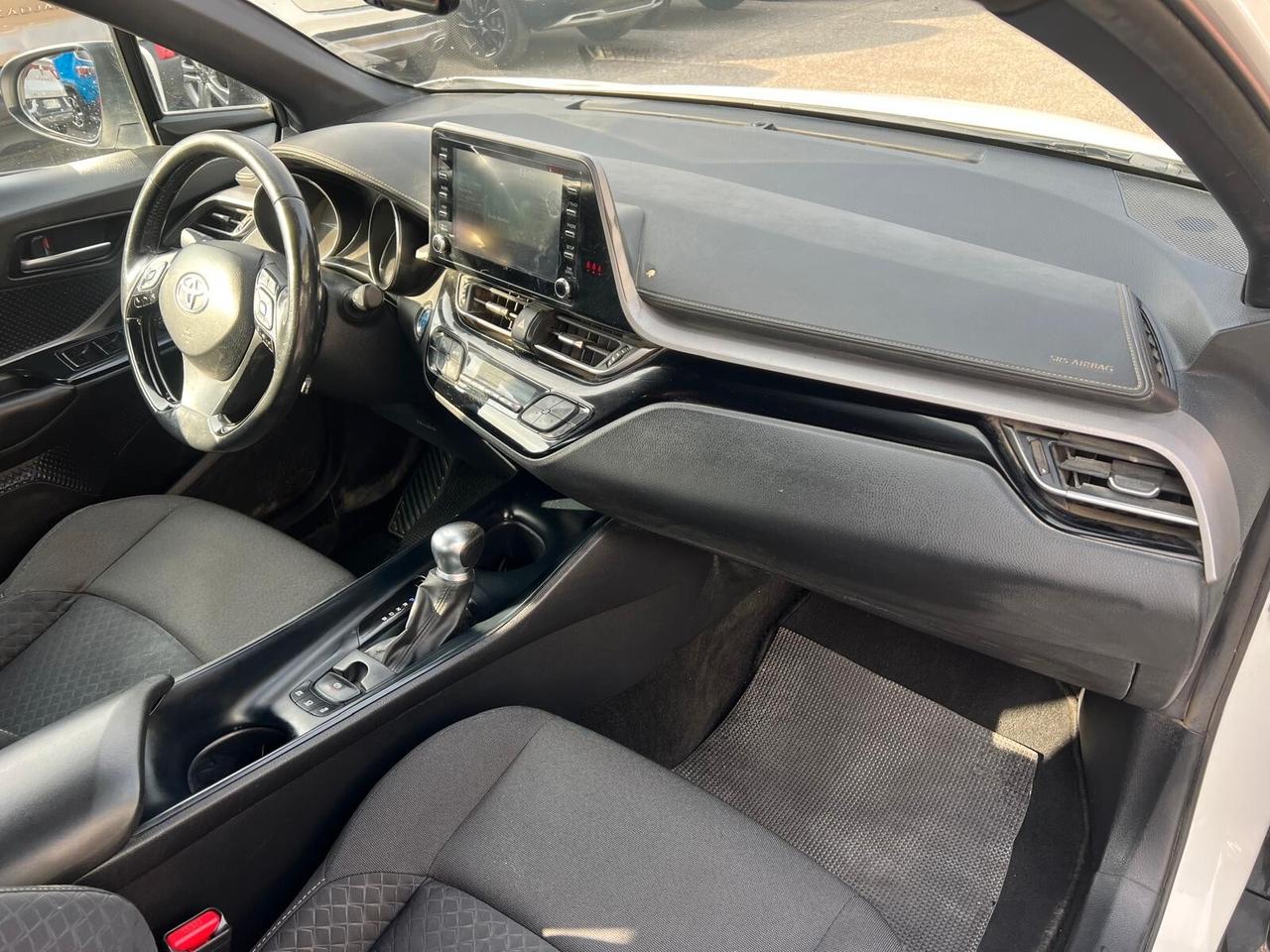 Toyota C-HR 1.8 Hybrid E-CVT Active