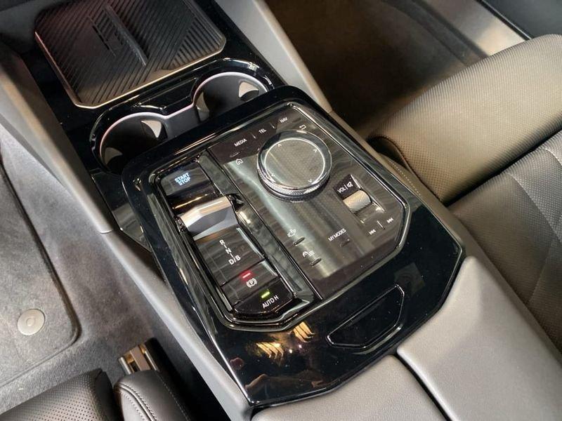 BMW Serie 5 i5 i5 Berlina M60 xDrive M Sport Pro