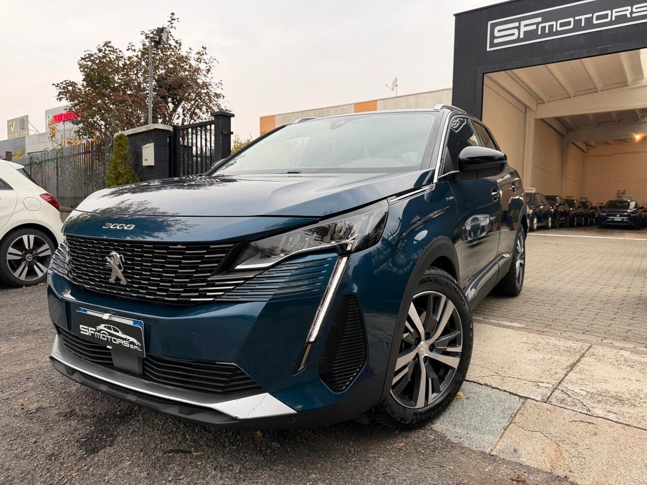 Peugeot 3008 Hybrid 225 e-EAT8 Allure Pack