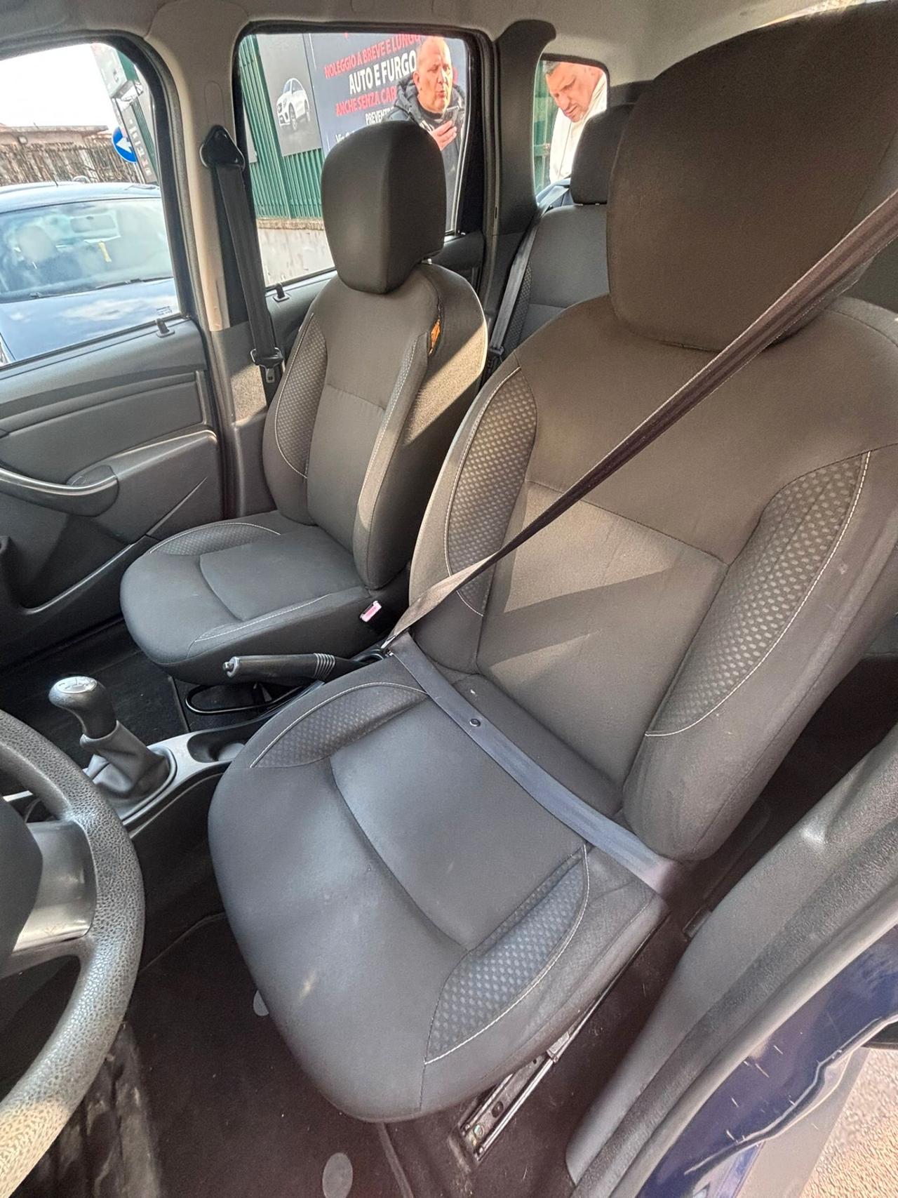 Dacia Duster 1.6 115 SES 4X2 GPL SERIE BLACK SHADOW