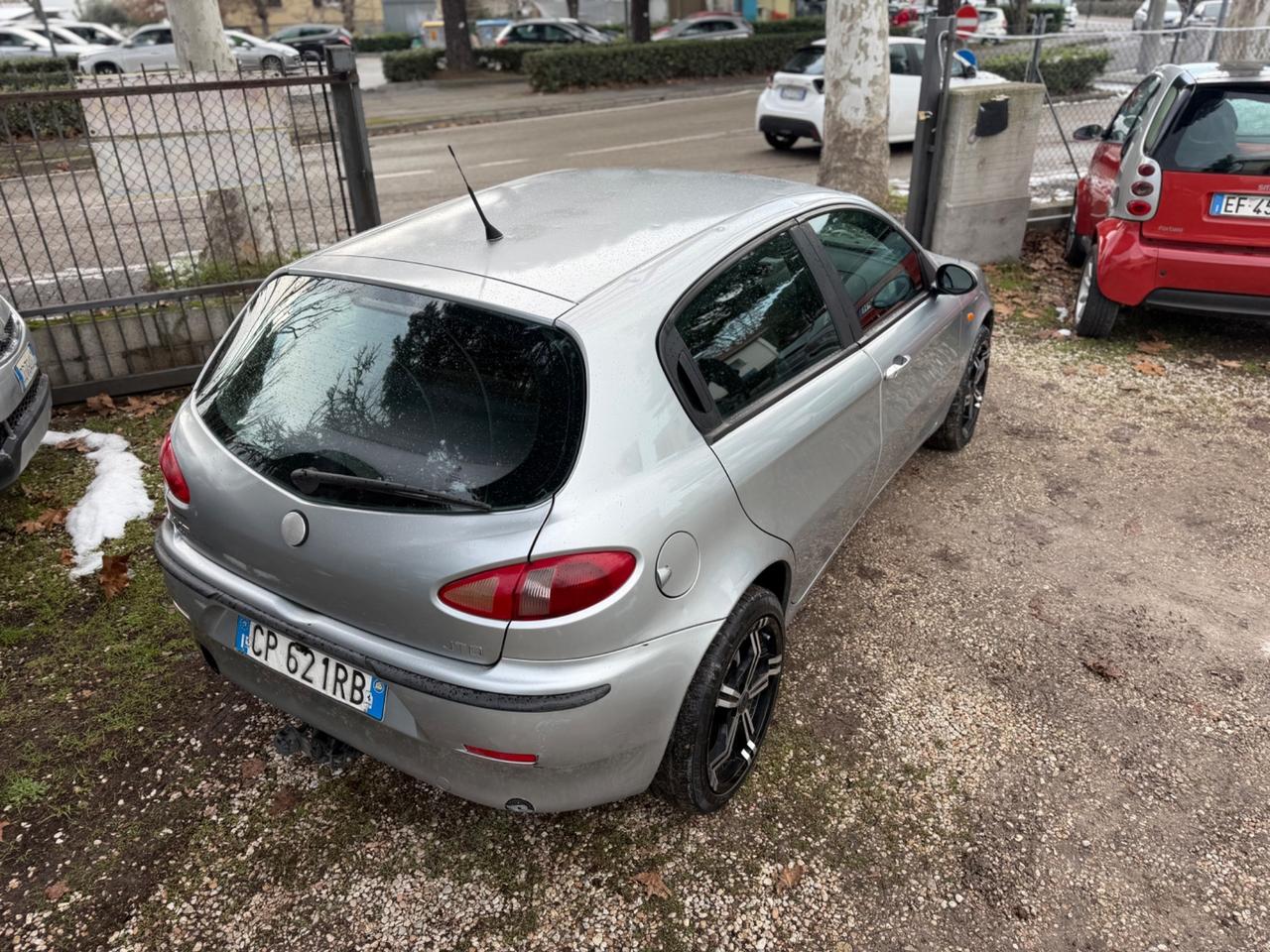 Alfa Romeo 147 1.9 JTD 115CV Distinctive G.Traino