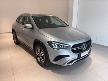 Mercedes Classe GLA 180 d Progressive Advanced auto