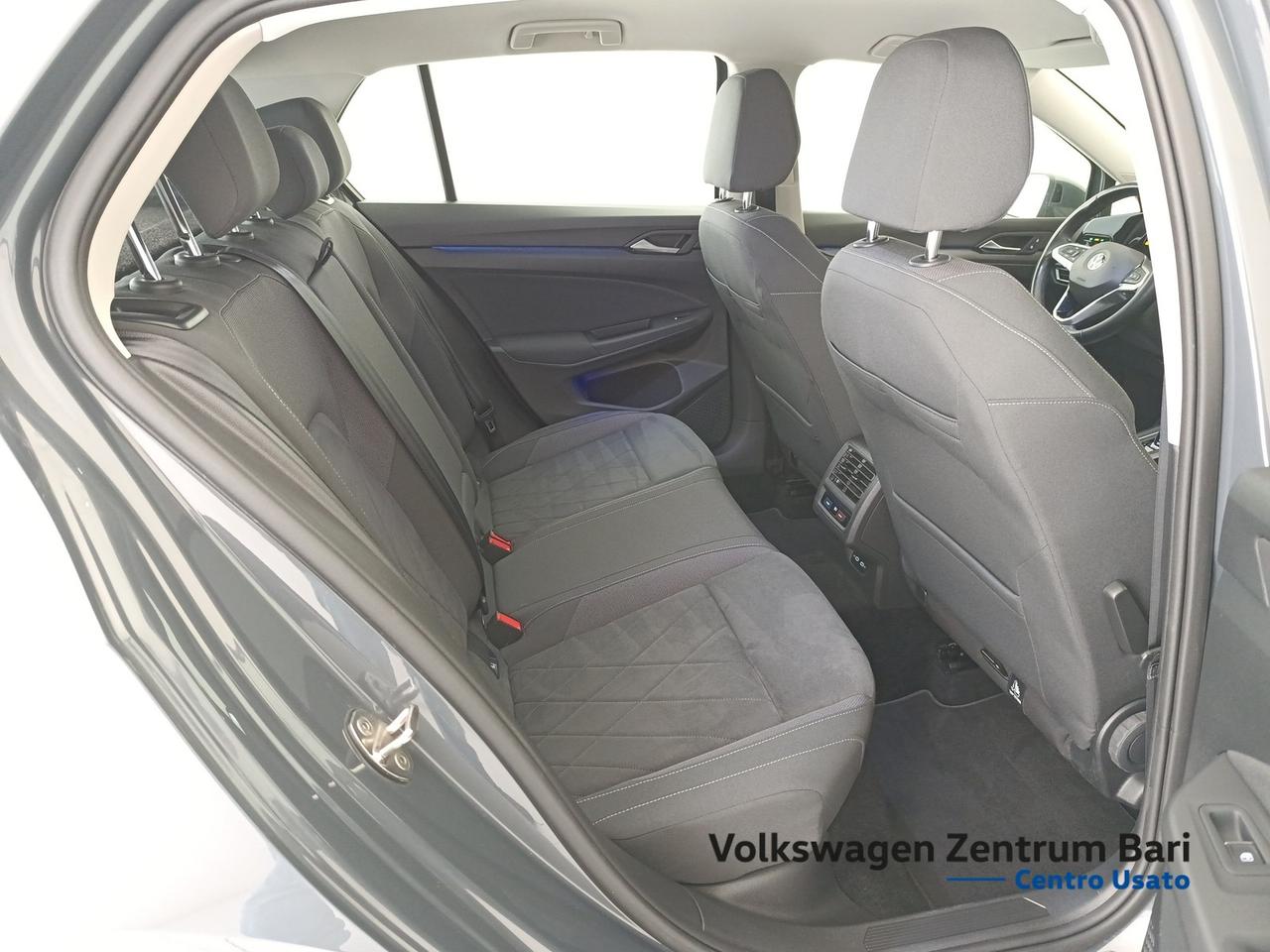 Volkswagen Golf 1.5 tgi style 130cv dsg
