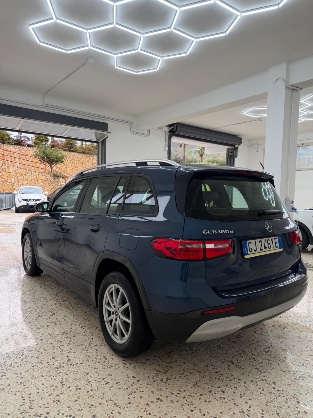 Mercedes-benz GLB 180 d Automatic Business