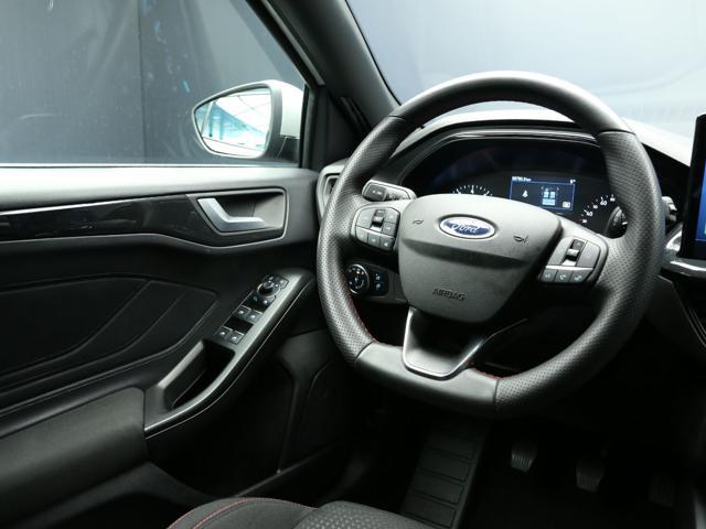 FORD Focus 1.0 EcoBoost Hybrid 125 CV SW ST-Line Design