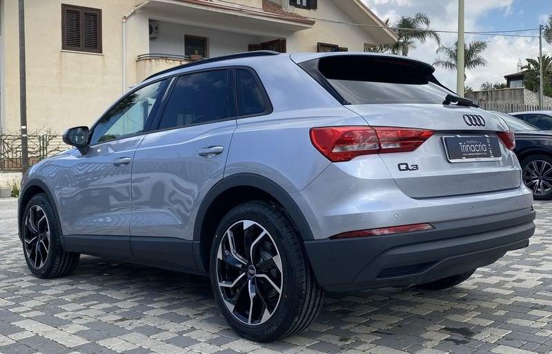 Audi Q3 Business 2.0 TDI 150CV S-Tronic 35
